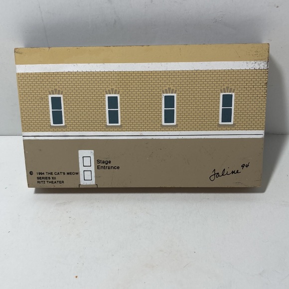 Cat’s Meow 1994 Ritz Theater, Series XII Shelf Sitter 6" x 3.5" x .75" - Picture 2 of 11